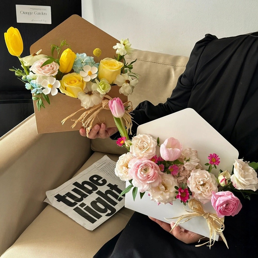 Envelope Shaped Cardboard Flow - Florist Flower Supply 评论和价格